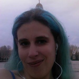 Meet your Posher, Steph